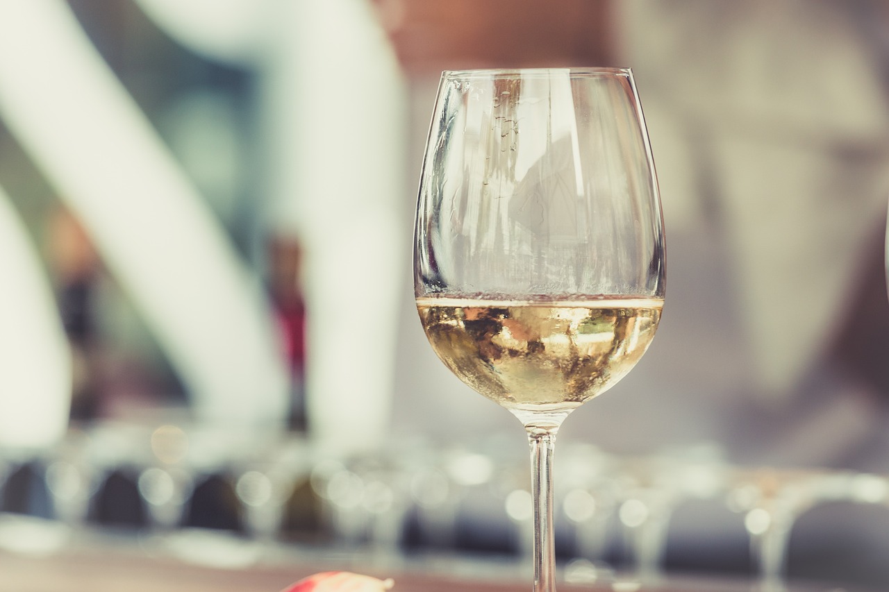 How to Build a DIY Wine Rack for Your Home
